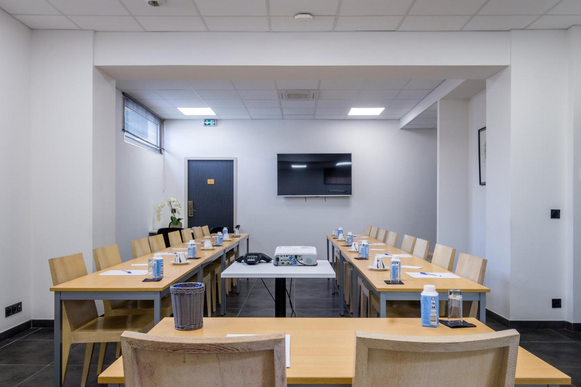 Western Journel Juan-les-pins Hotel Antibes