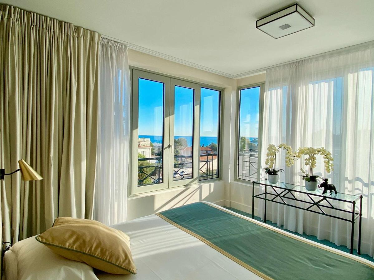 Western Journel Juan-les-pins Hotel